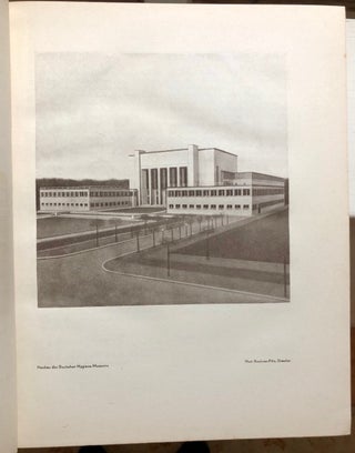 The Book of the City of Dresden / Das Buch der Stadt Dresden [Fourth Issue, 1930]