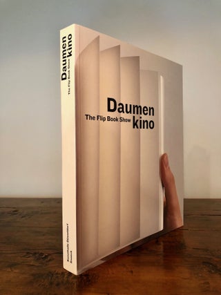 Item #7351 Daumenkino (Daumen Kino) The Flip Book Show [with DVD]. Jörg Jochen BERNS, Peter...